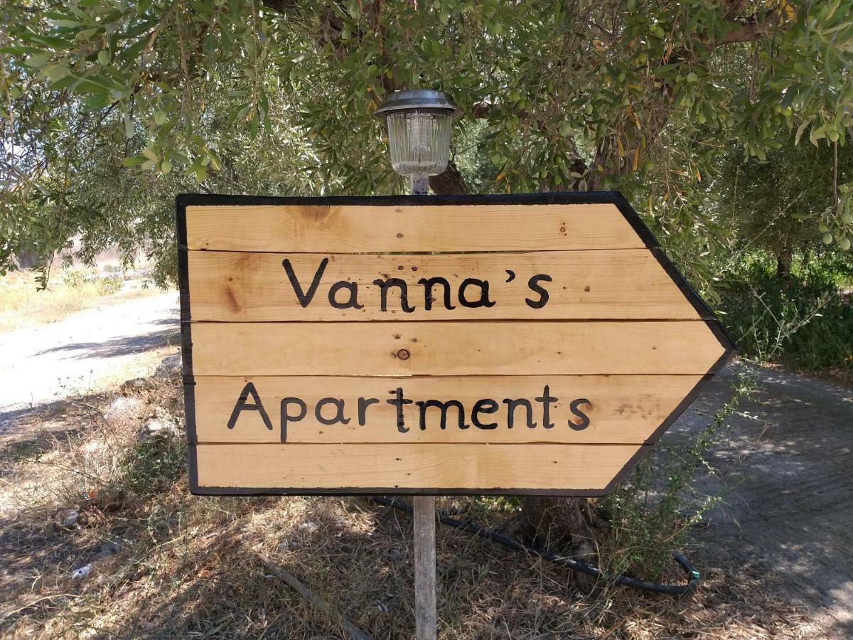 Vanna'S Apartments Leonídion Dış mekan fotoğraf